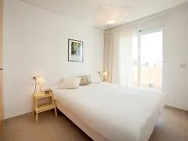 Los Lirios I Apartment